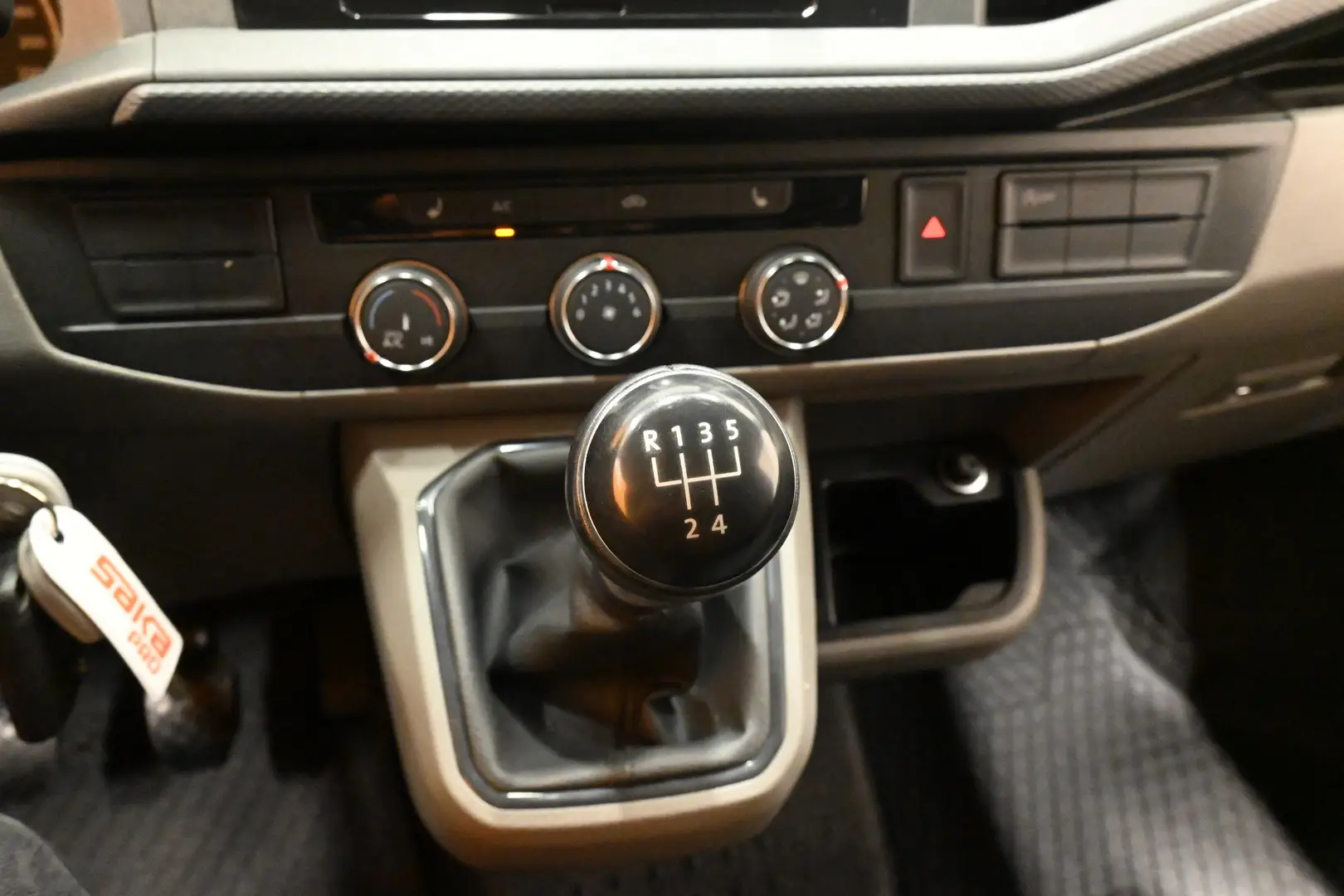 Car Image - 5CSUaYqk2ekdVpVtavY8Z2
