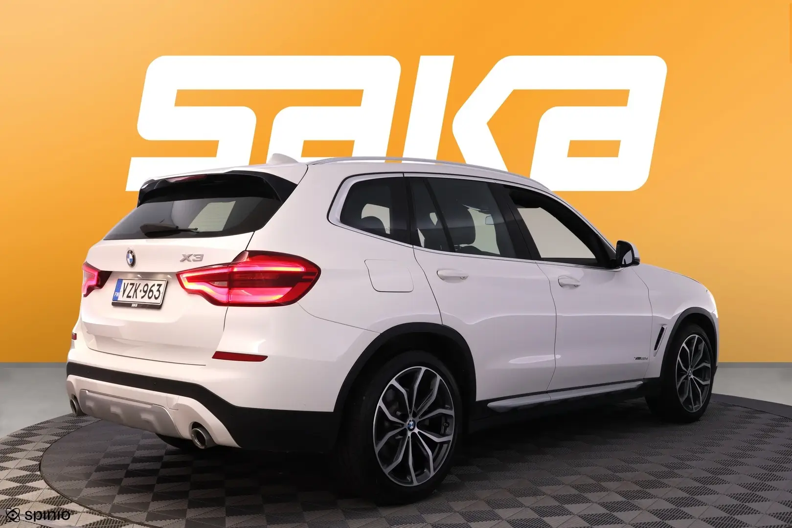 Car Image - 4j7Z54j4EcMk0l6JY7LTFq