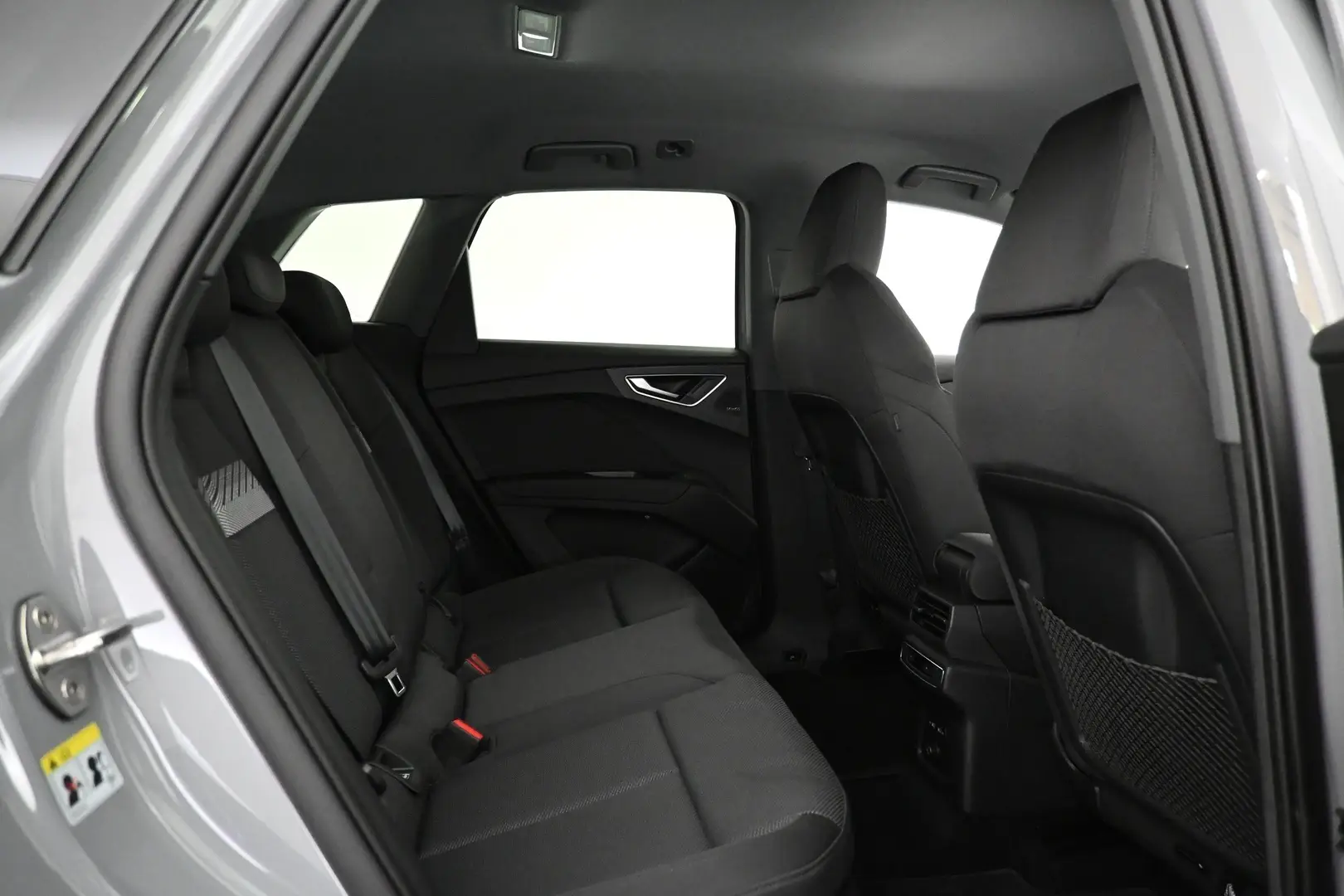 Car Image - 5iIr8Q8vVMpFYKxPg120iD