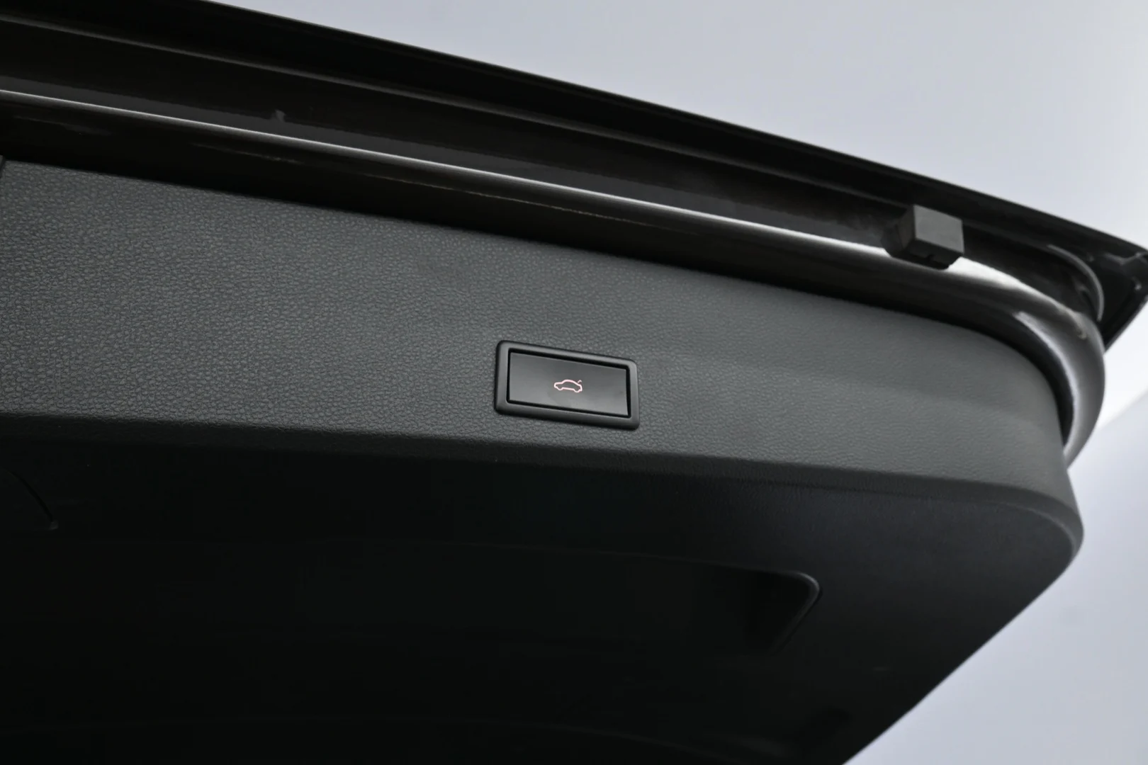 Car Image - 39ngd8bsj3lVx5vwpIq6Gv