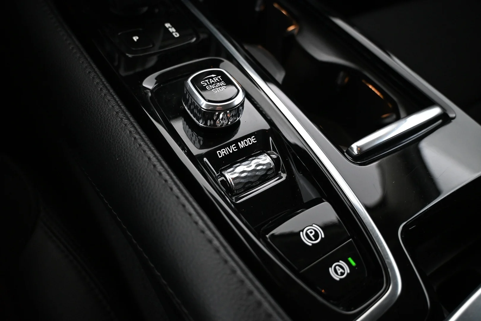 Car Image - 3Z2j8Vys54YQtg7iP6NgxU