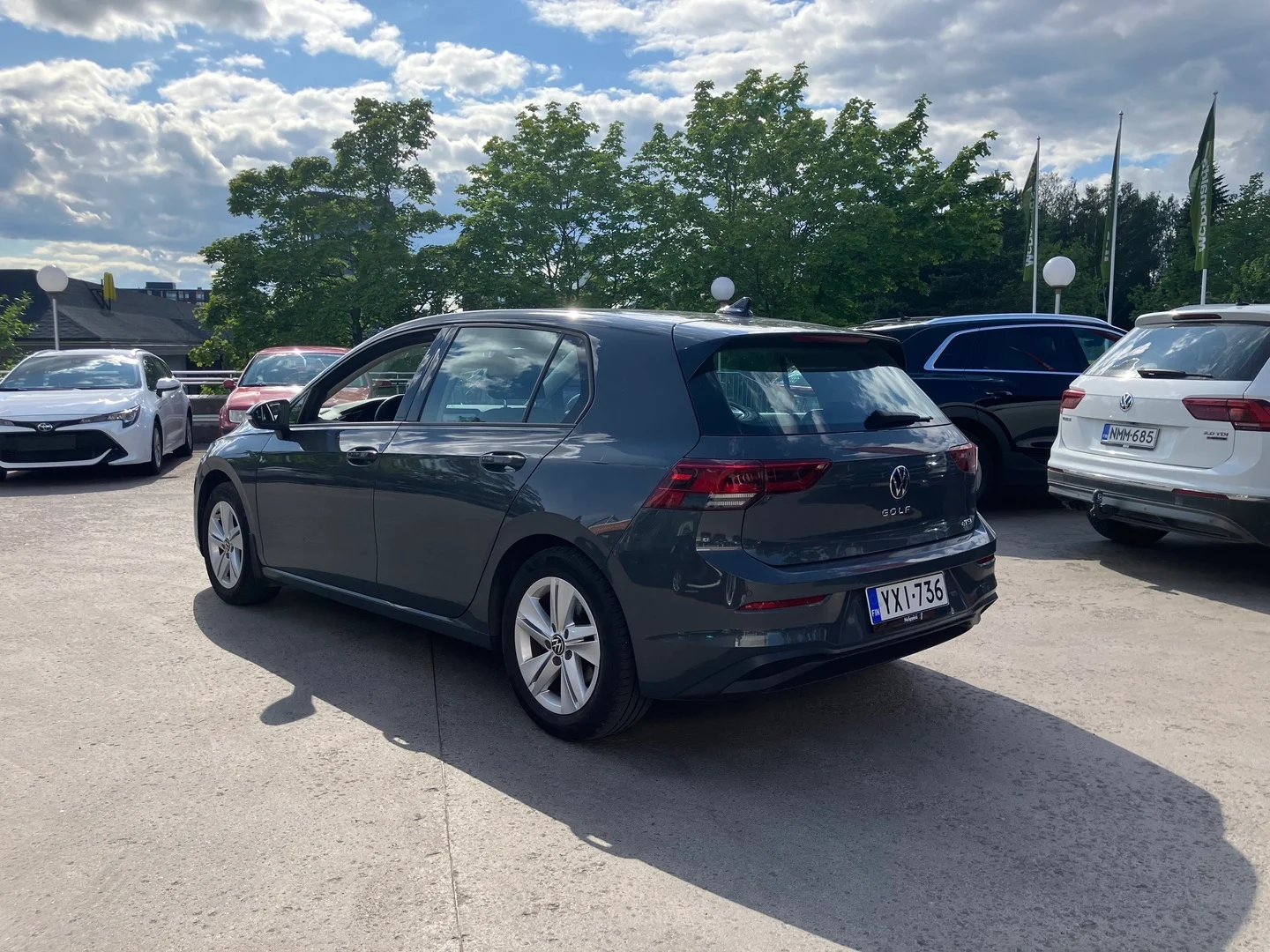 Car Image - 4pxaCgzaOz5MDEwxBAgbwm