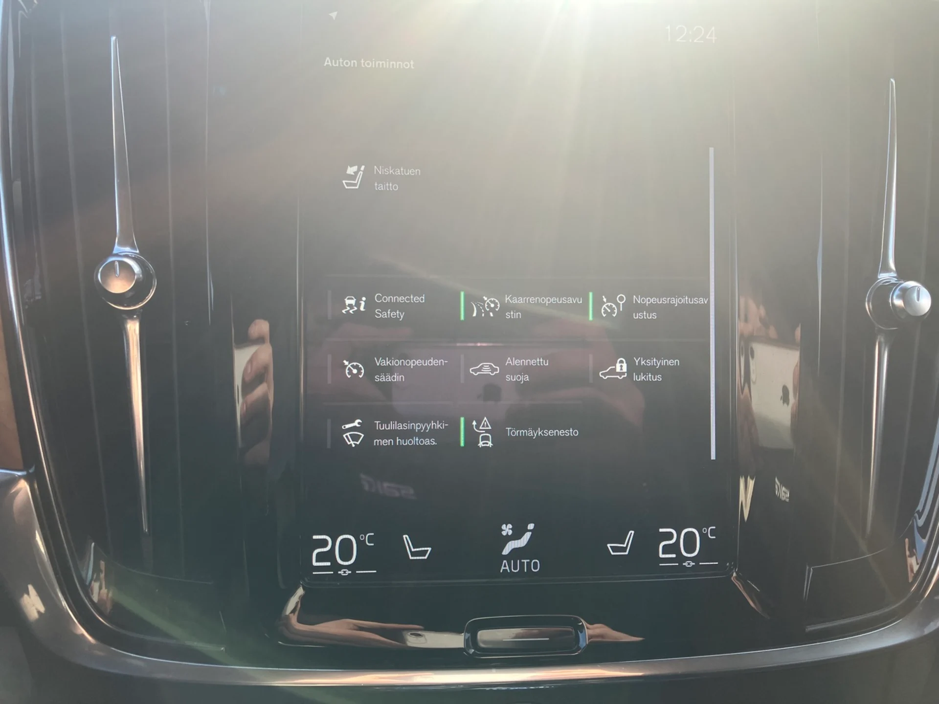 Car Image - 1bWFJSsWHvH8SDSR9EgXzx