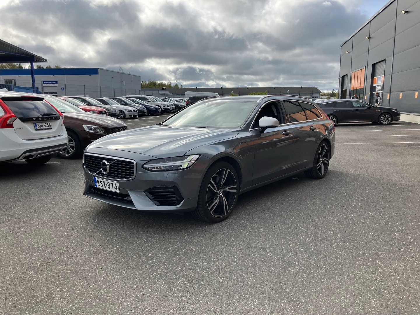 Car Image - 7HuZcvr6L78gO8b8aZpJUm