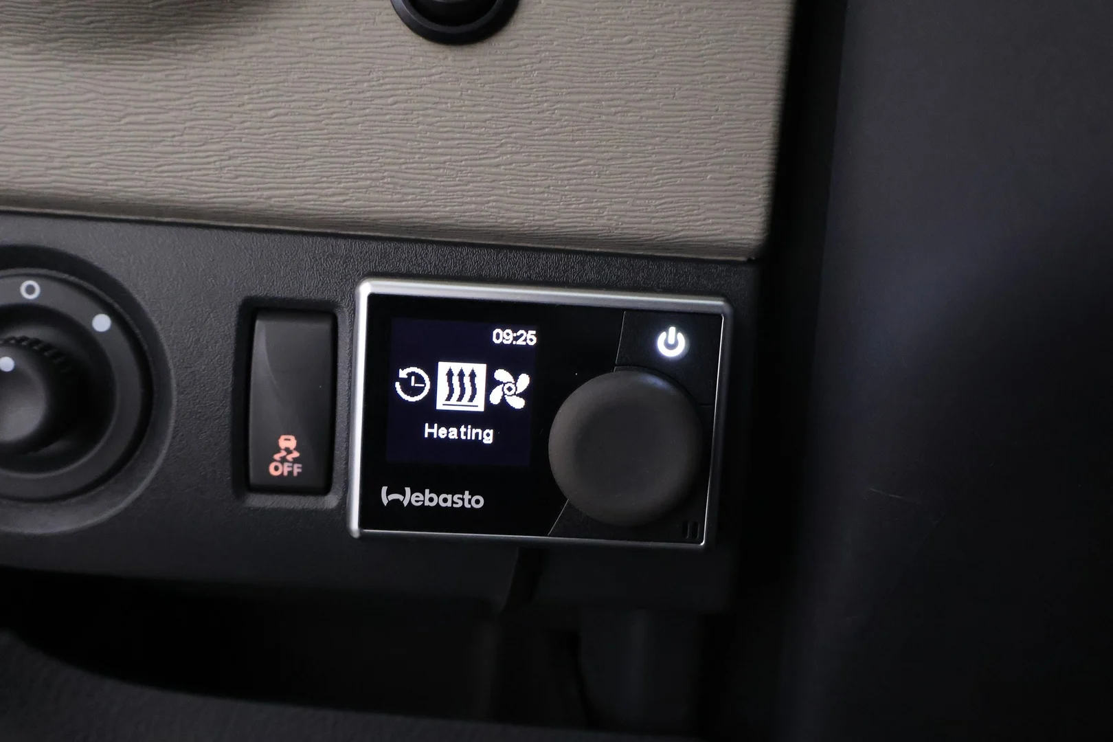 Car Image - 1dQFarOAl0xMQTUEC0YlVX