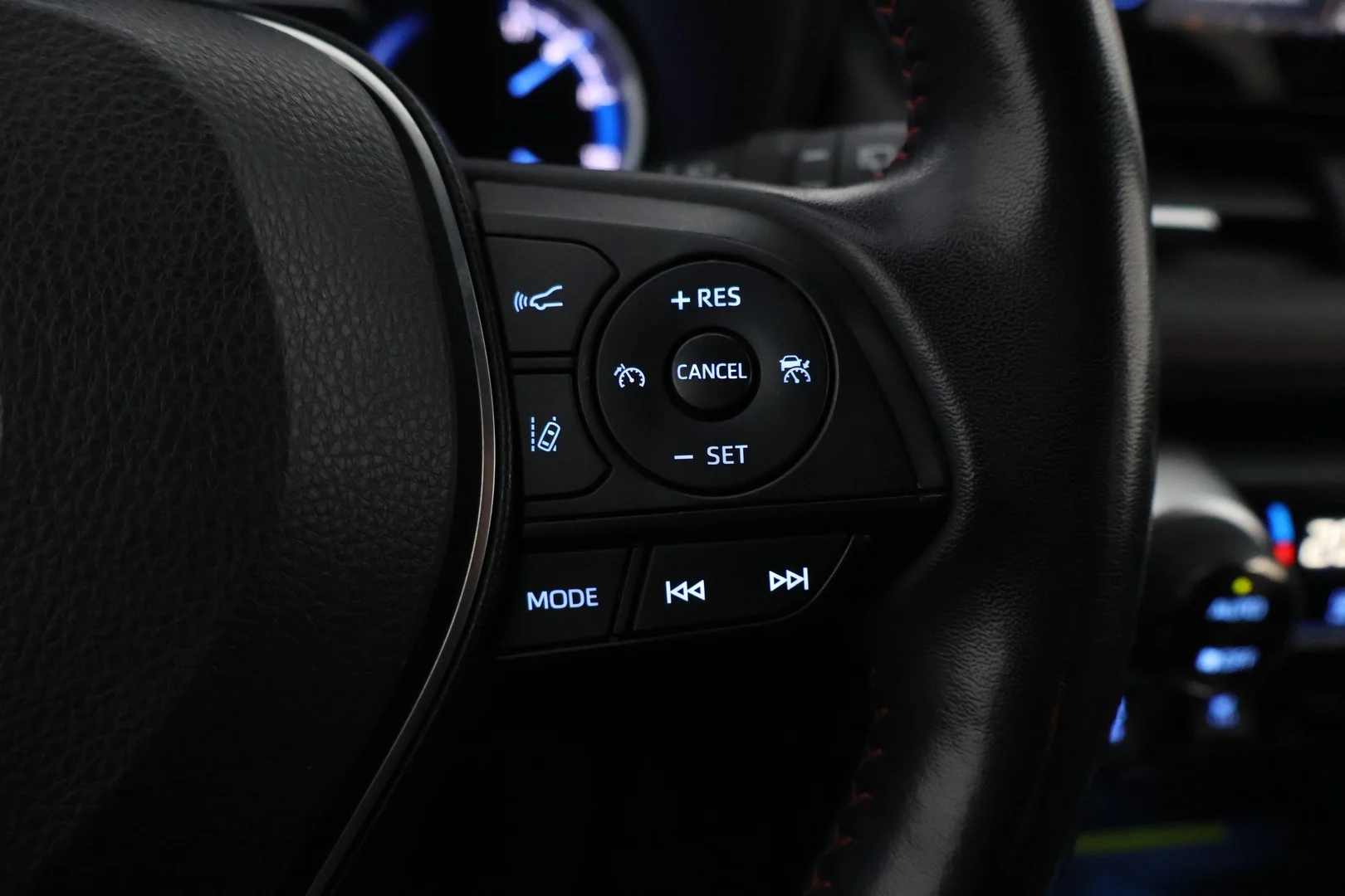 Car Image - 1ozj4ATg4jJf6BDxFAYGkY