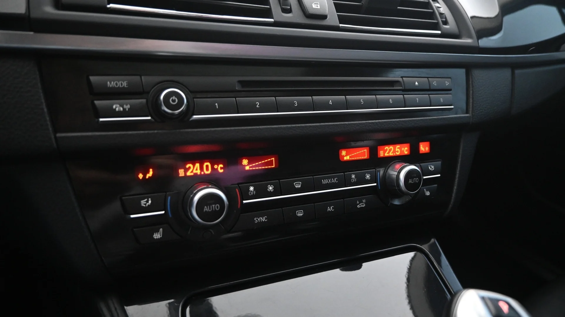 Car Image - PlbhDa2xeYvHOSfso2iNJ