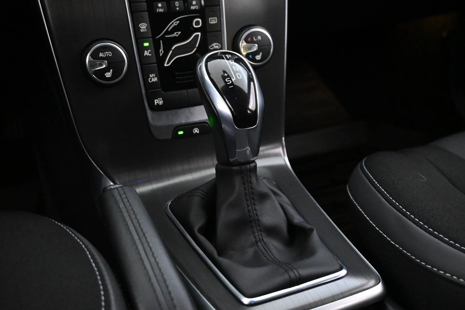 Car Image - 77AQ9AB32nHPd6DKXMfN9H