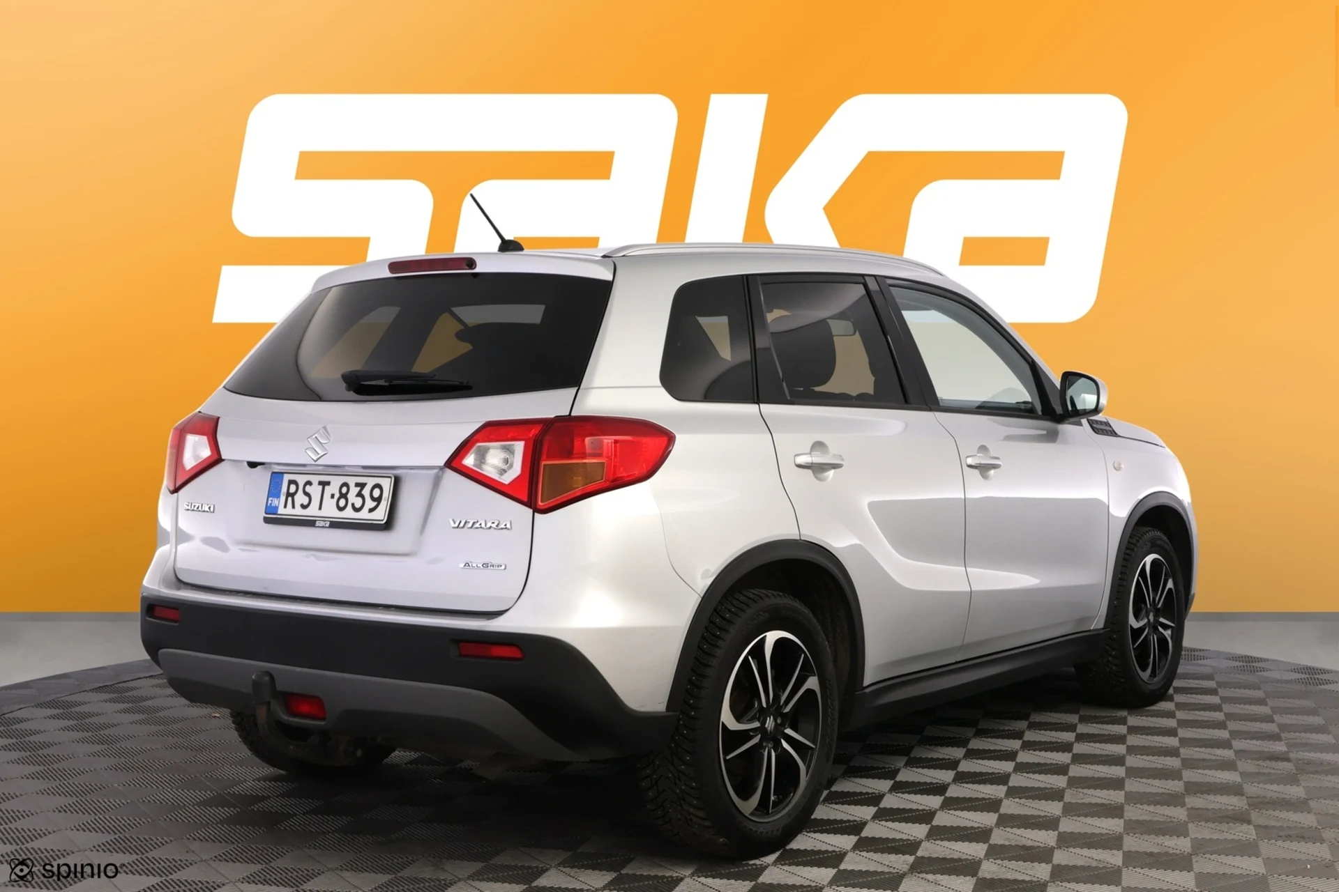 Car Image - 4hCIHn10QL4qHkmxWSG5xK