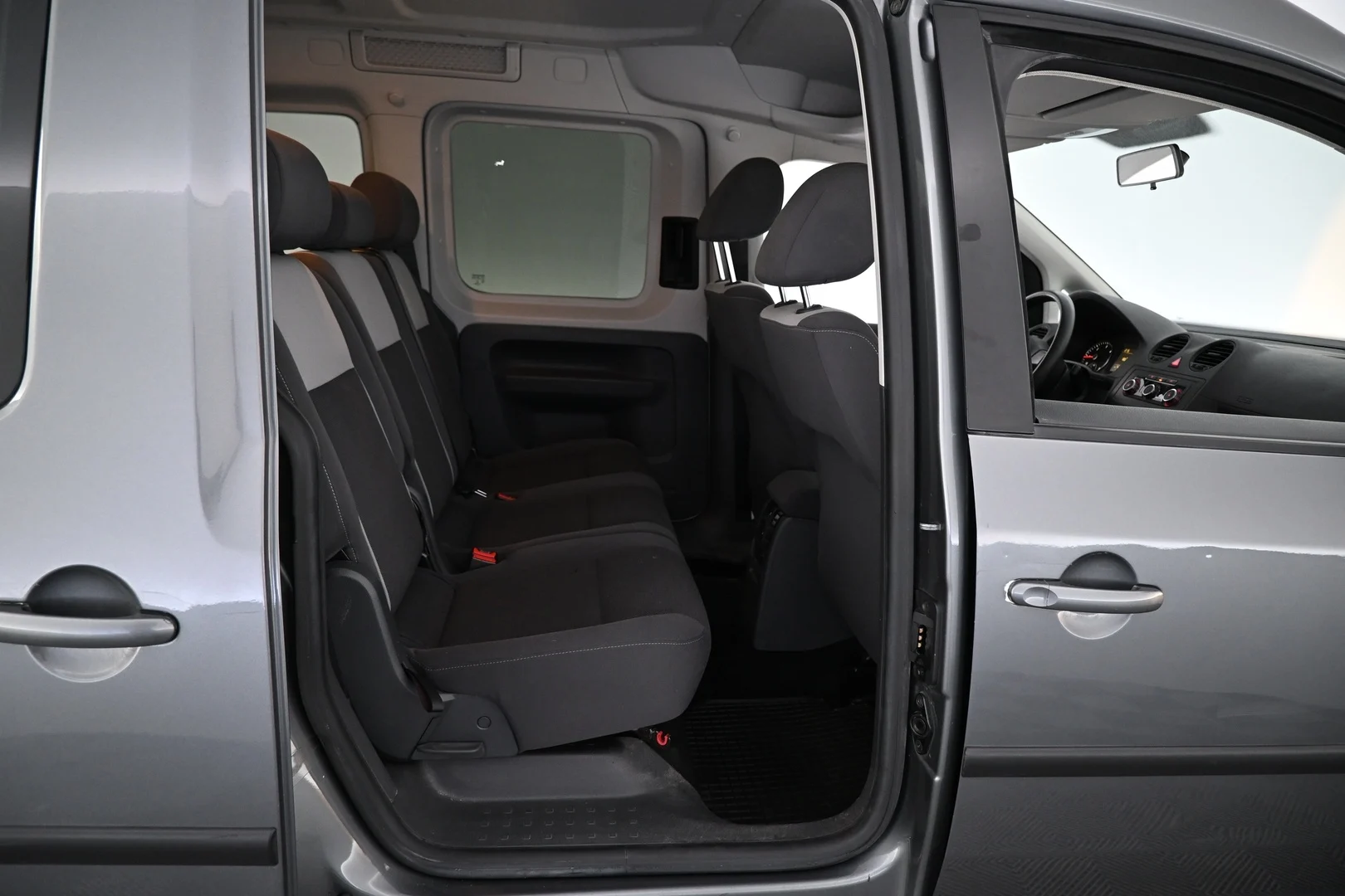 Car Image - 2oEKUcmhjYbNHp7bQhxWIT