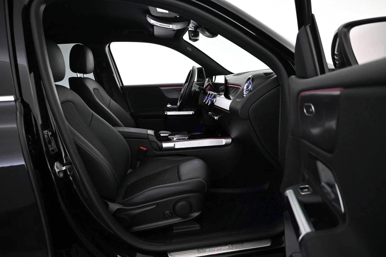 Car Image - 18CPAx3excHw56xBJOppj7