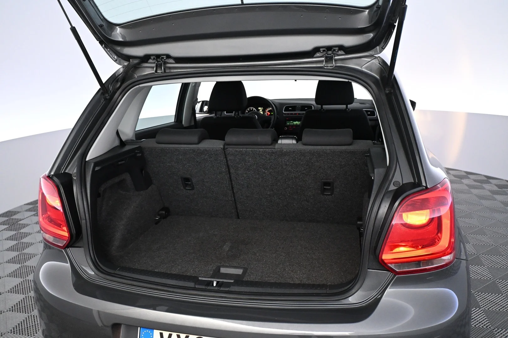 Car Image - 2XJ7uUZIU0TpLkT4QSz6pr