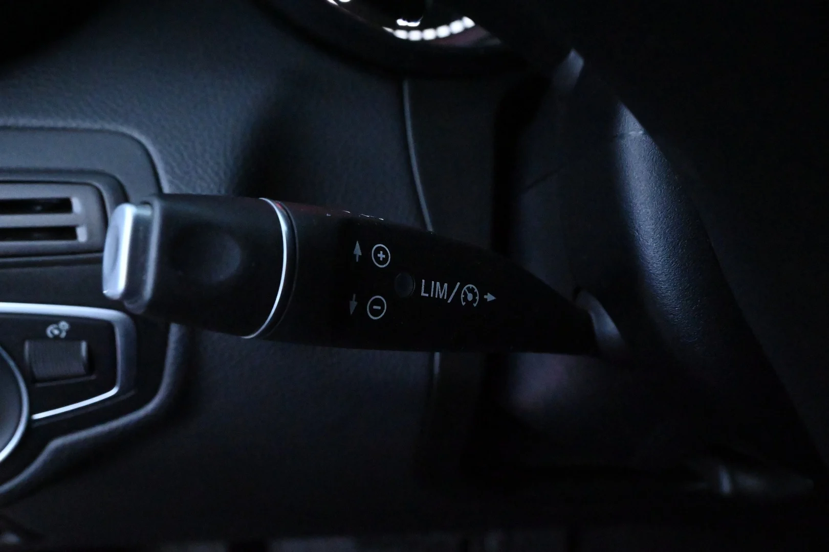 Car Image - 6OA5QzO4zEsyq58EAnX68P