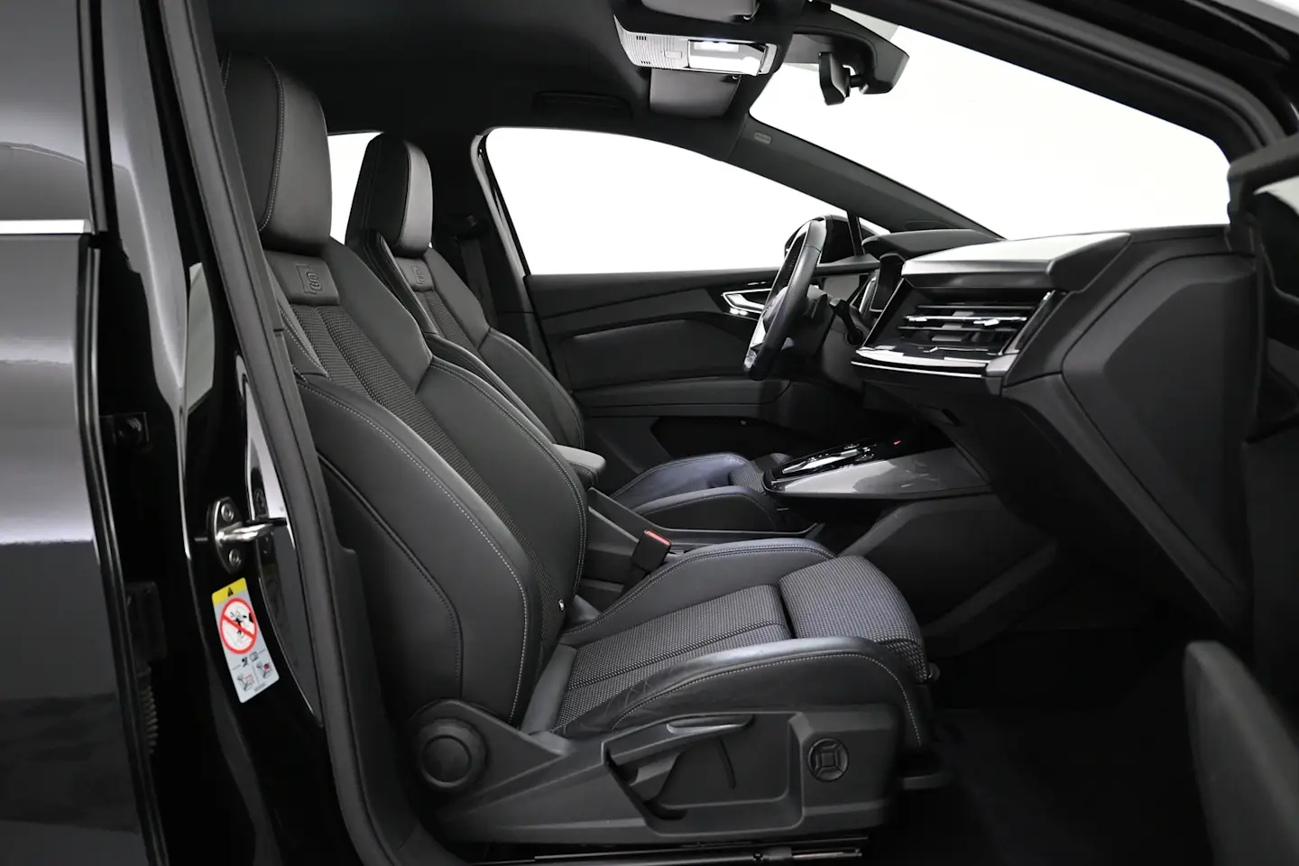 Car Image - 52hNazptXPqKBTUrrDbVhP