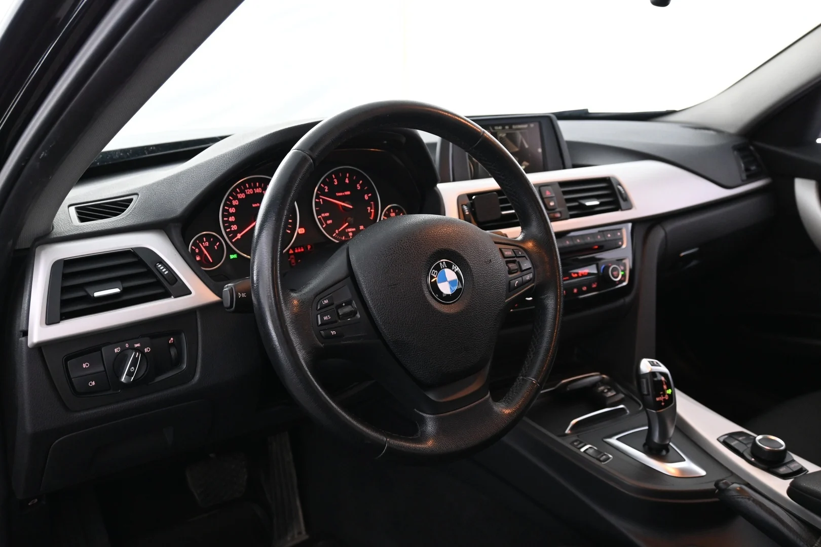 Car Image - 6A6Ha89uHVtjRqRDhjxOmf