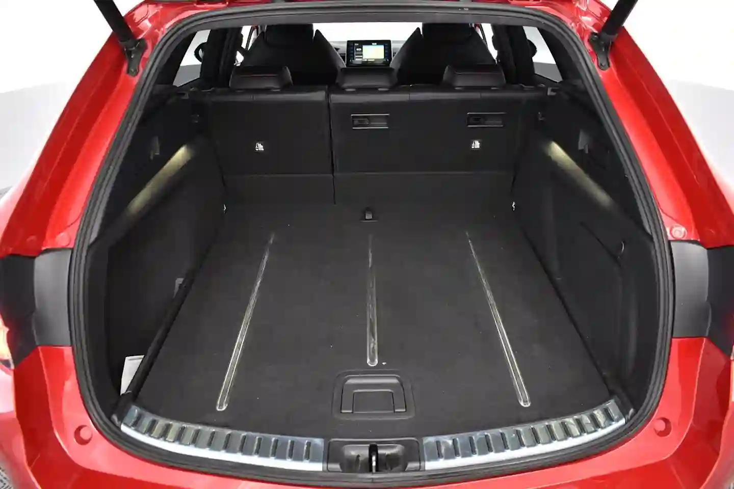 Car Image - 43Q5LSQniUnF3fVyDLxzUV