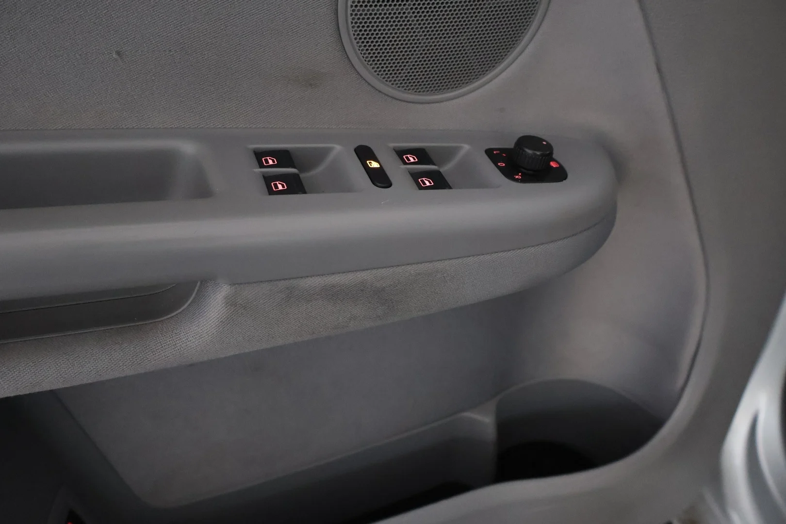Car Image - 2YLT7kKczBwYrad9vNLVom