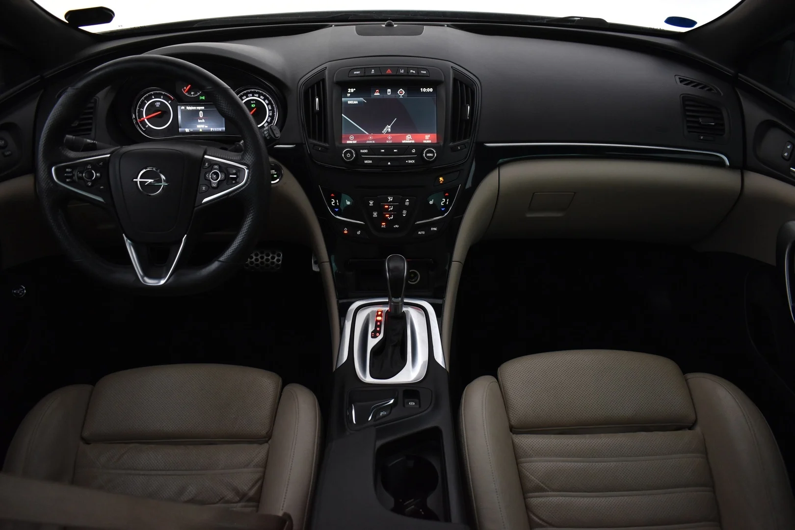 Car Image - 1OeKQNtvVNO9eslCR1L5JV