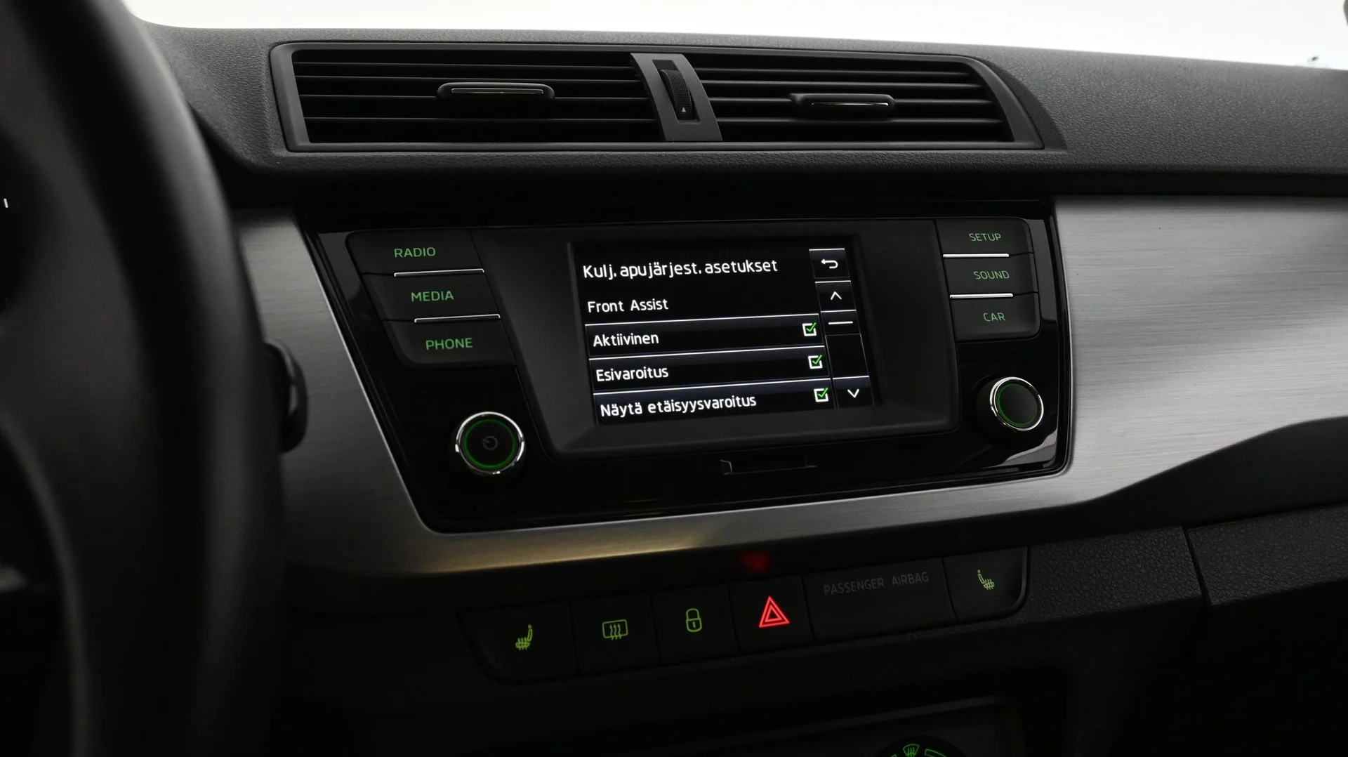 Car Image - 3t0vU4M1kBhniKABHfkFoh