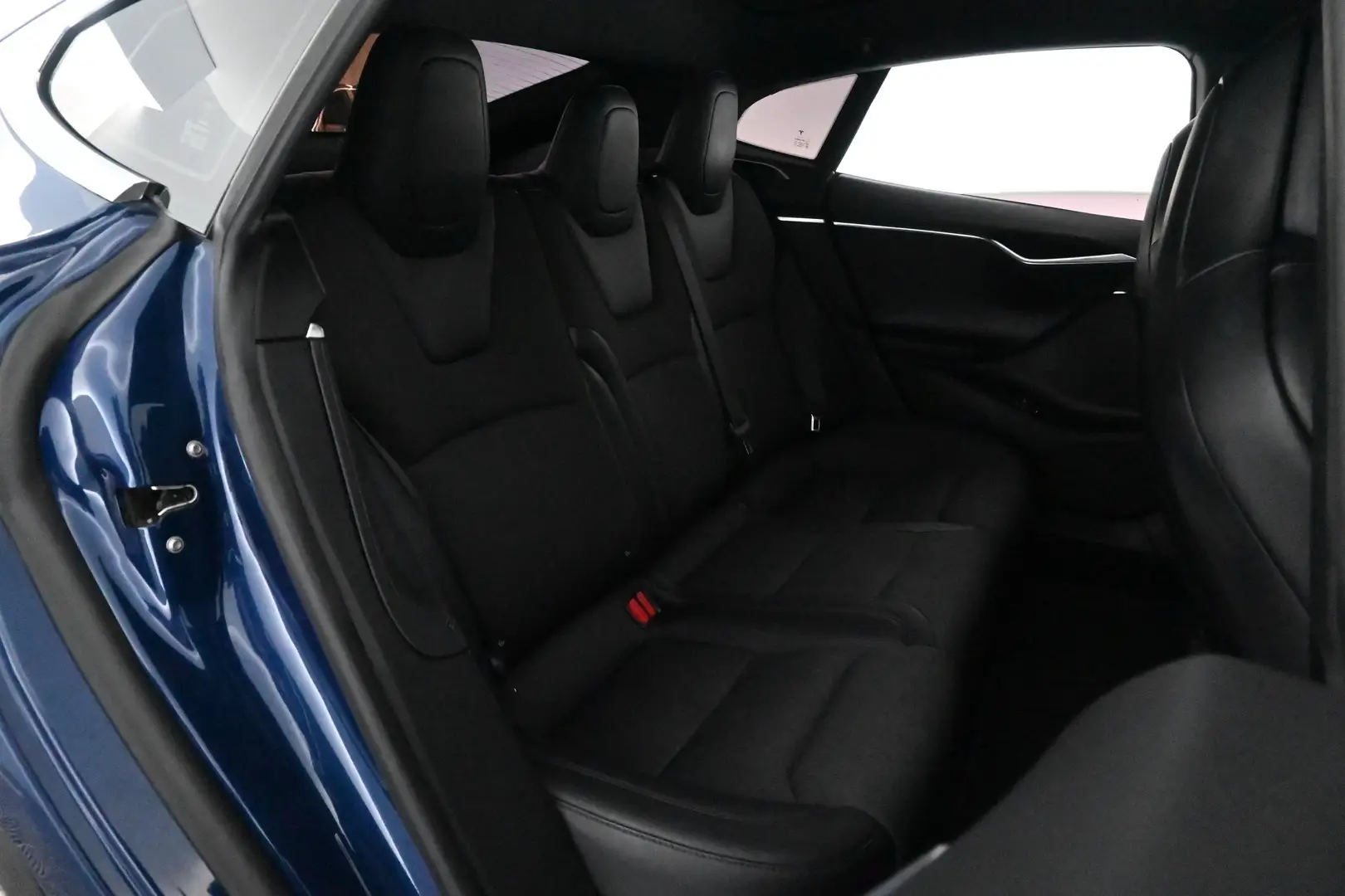 Car Image - 3BvNHp5g23zmnQydoPoaF7