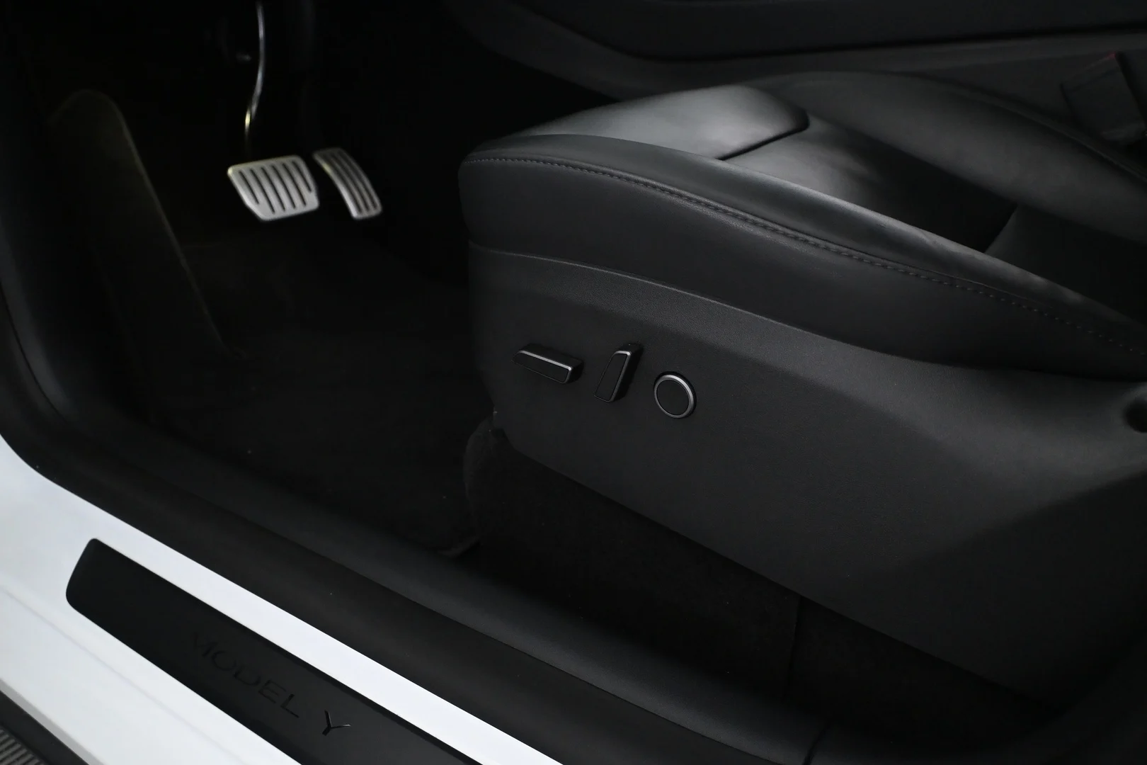 Car Image - 2VPTQ06uXZb2V5IBTT32Tu