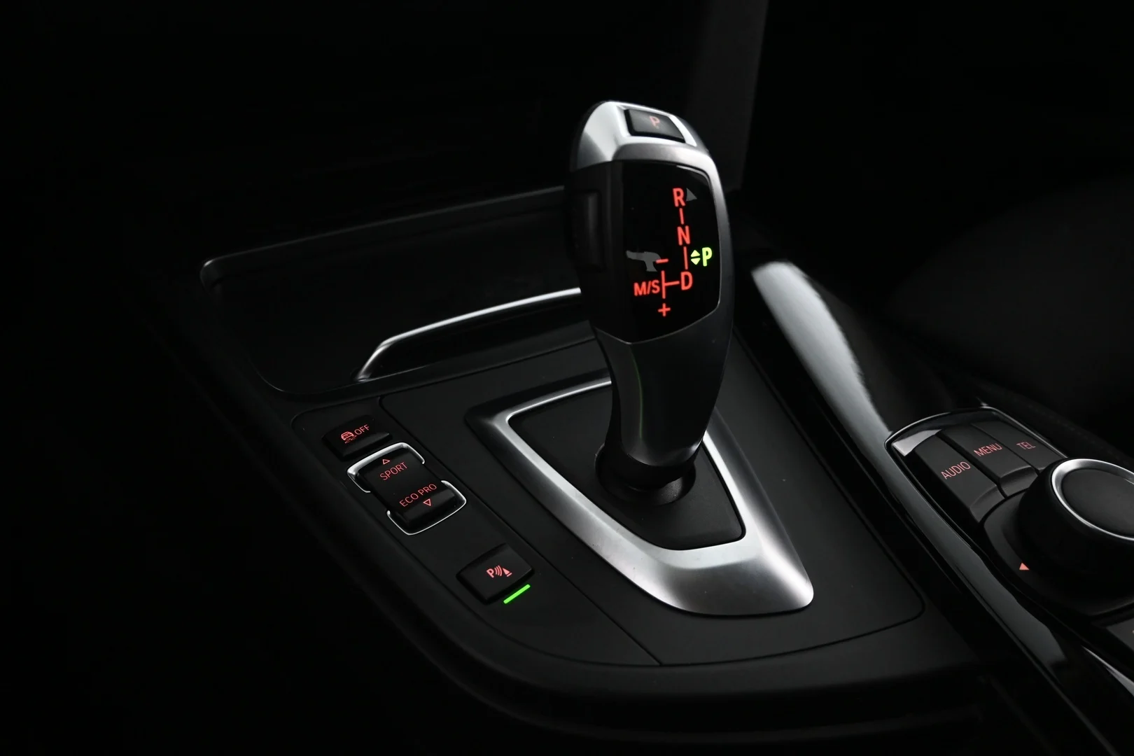 Car Image - Tct6X00Q51JEwYdsOYIPV