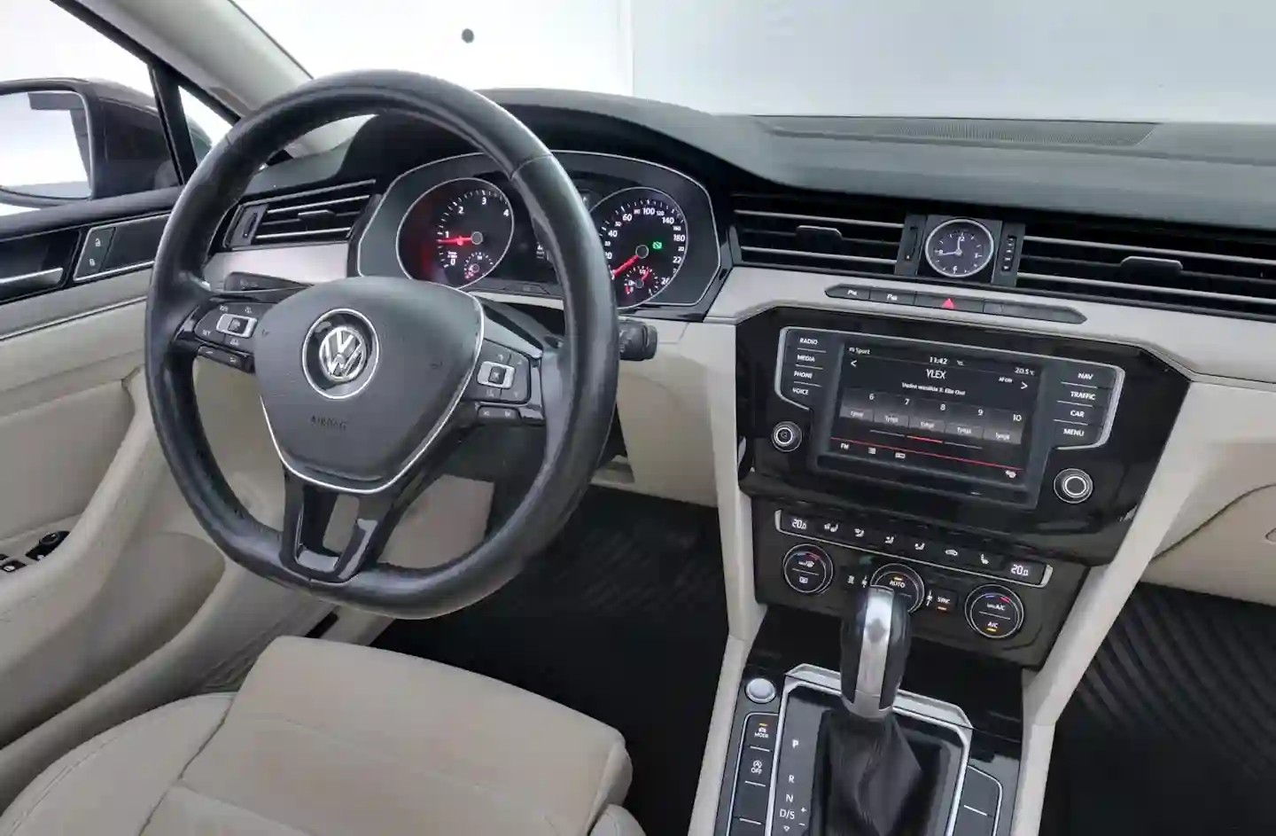 Car Image - iEyxyt8wNVpzfceczsdSw