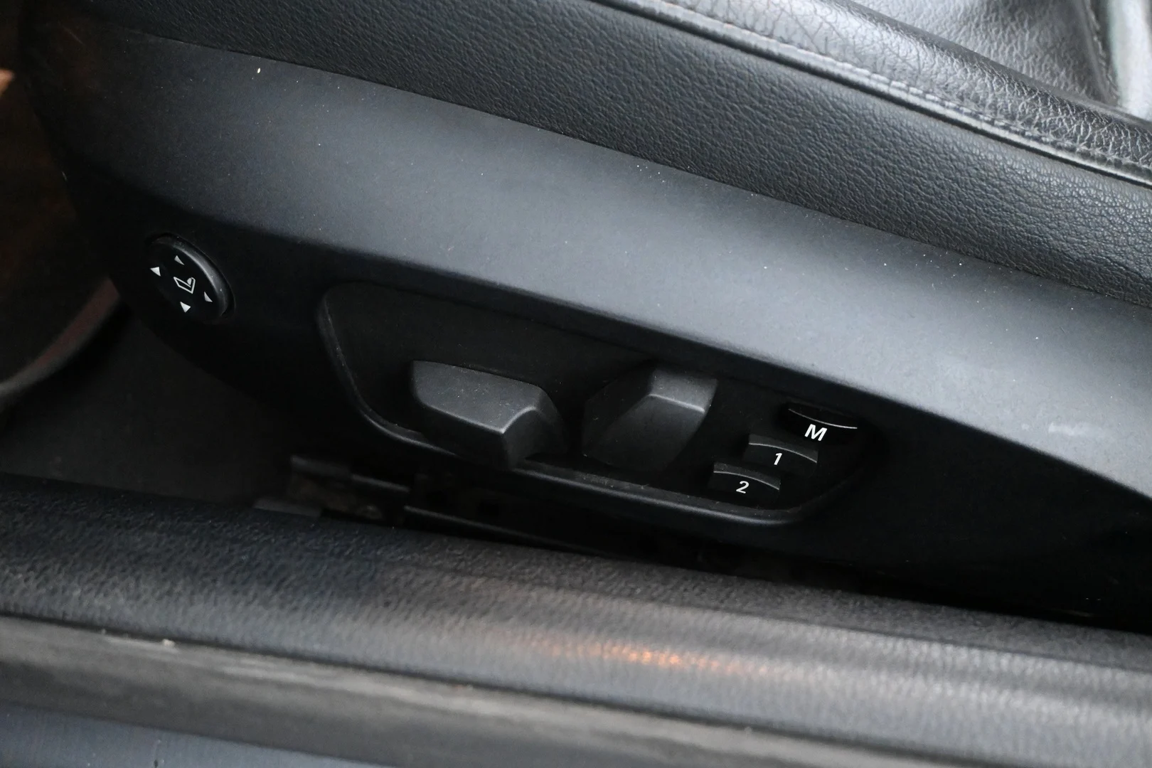 Car Image - 5lUQUebmsQRbbZnZo0zXfK