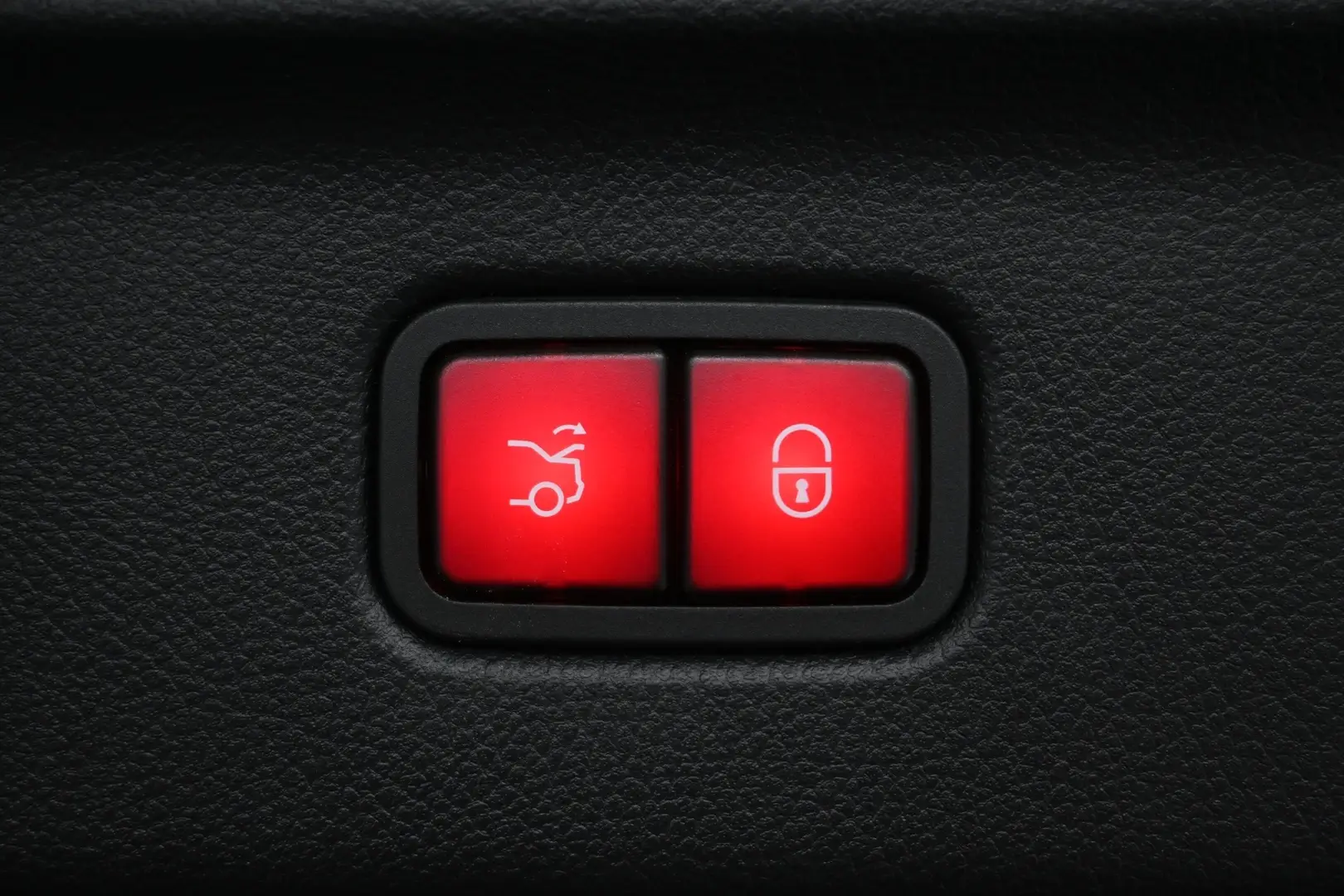 Car Image - 2C3JoUKVZo3uUnIIsgkTVw