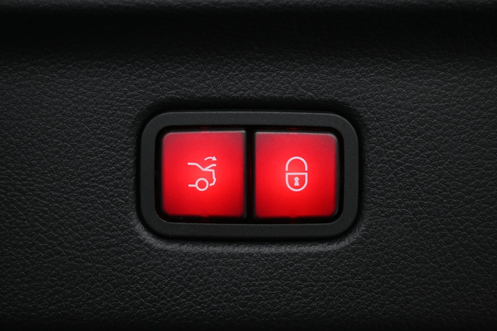 Car Image - 2C3JoUKVZo3uUnIIsgkTVw