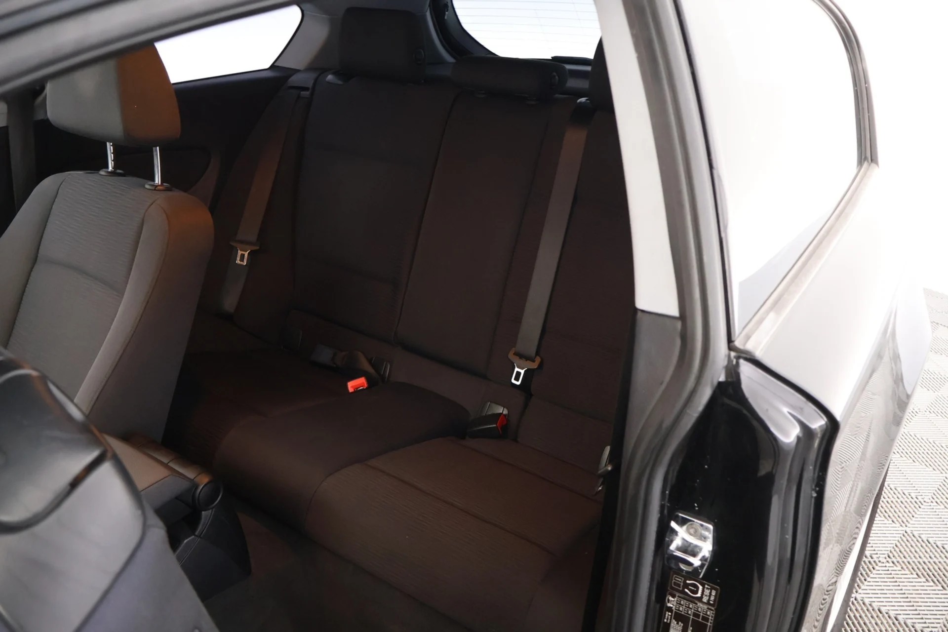 Car Image - 1271meIvSGgqKJiMImNgGf