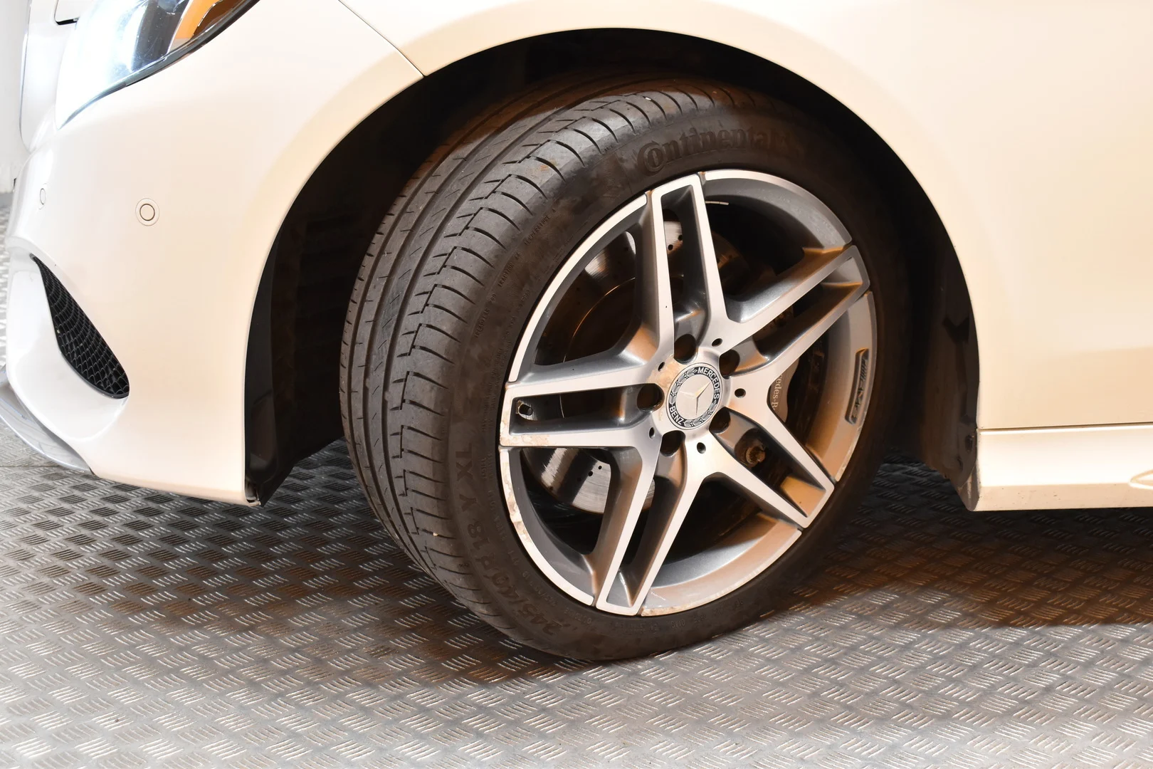 Car Image - Xn7Iyw1wUmYmHJIqaZakn
