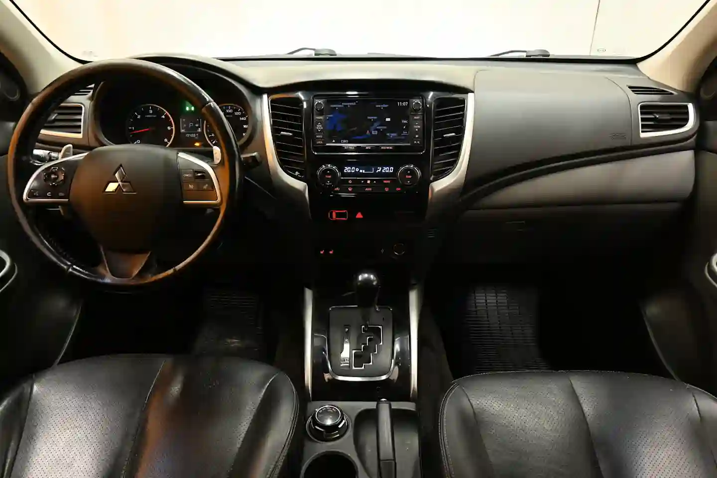 Car Image - 3ynlMkcD7IYbDmWaYdHtzC