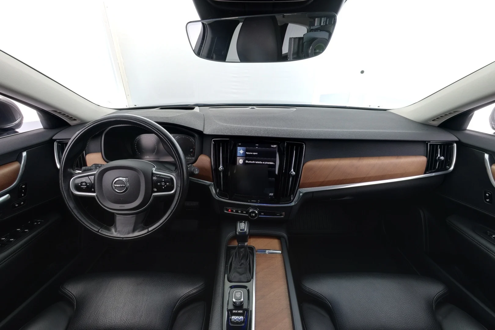 Car Image - aCcdcAkfromRvNpQ3EJvK