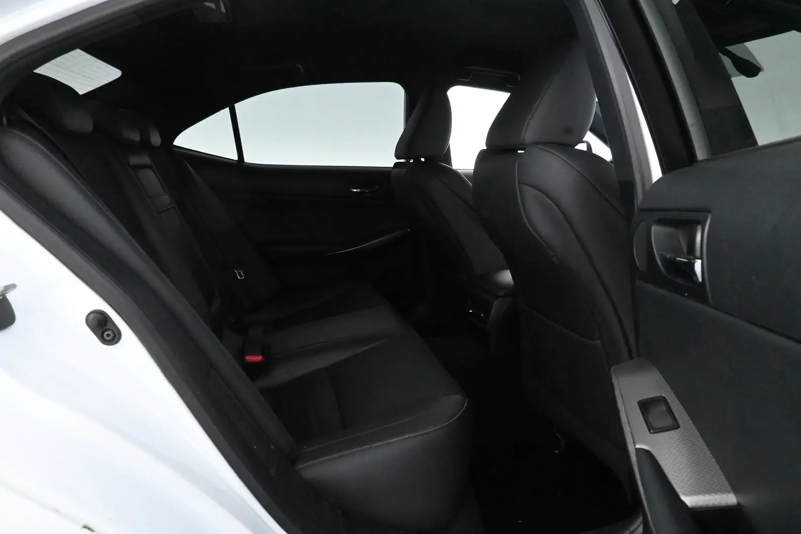 Car Image - 5cdfKnvp4X3Xl17ziRcAVs