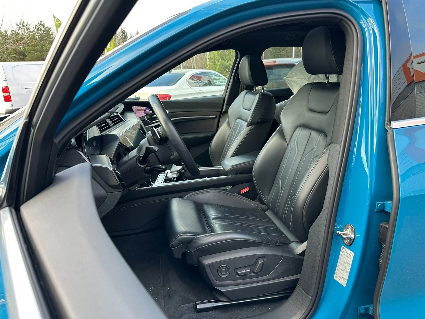 Car Image - 2UZ2qyQ4hBpOnG0qw2ccKz