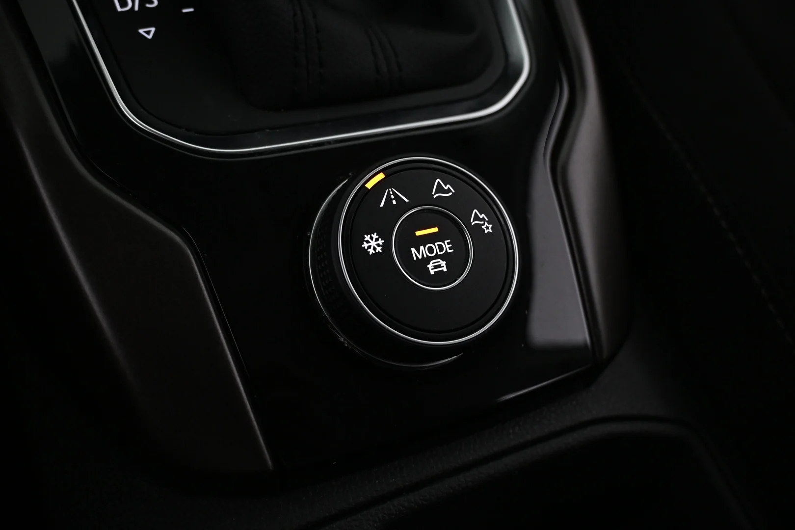 Car Image - fMEcM5FfXSy6pkKc511XW