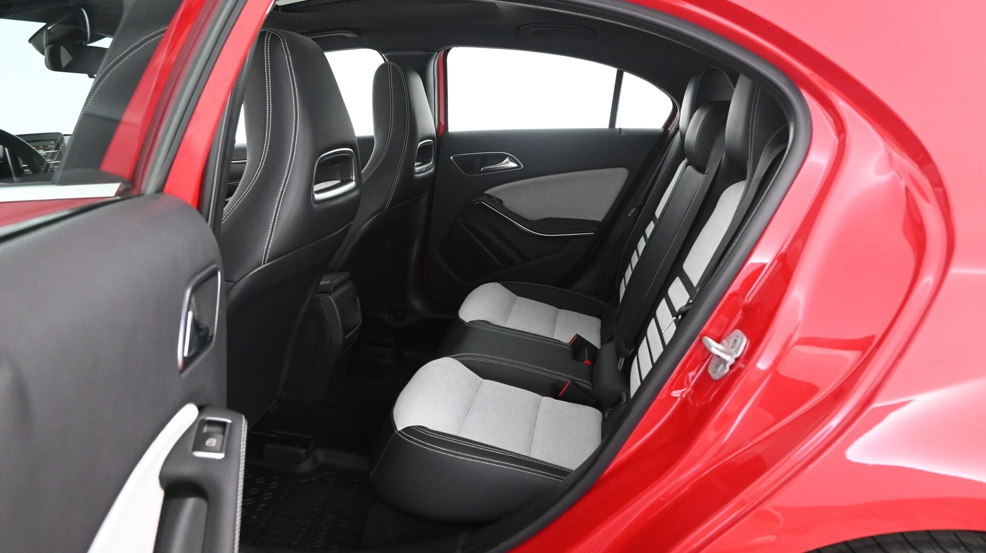 Car Image - 2JhpZA9zFiq9F1IcYfSPty
