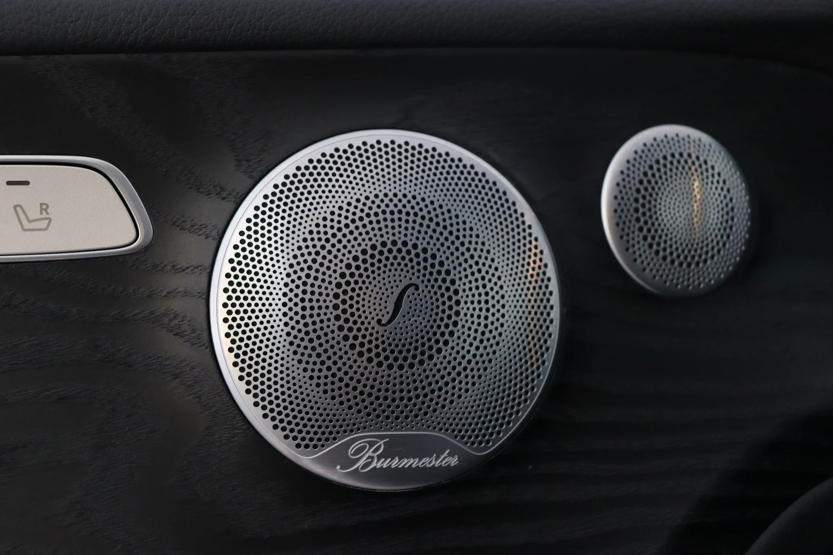 Car Image - 7cNhFYL5vEyYDszsToG2ut