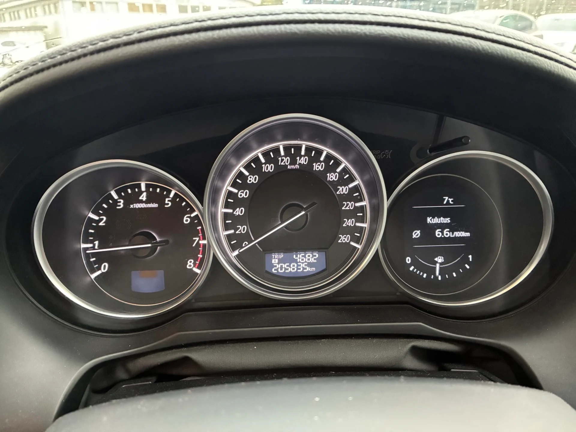 Car Image - 1QKH5SEw0i70pg6DaOl14H