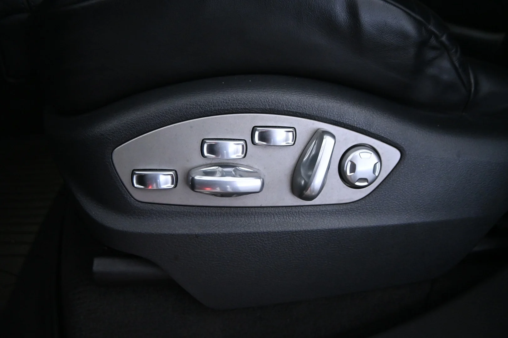 Car Image - 5N8V819luaK3PSTdtEAesm
