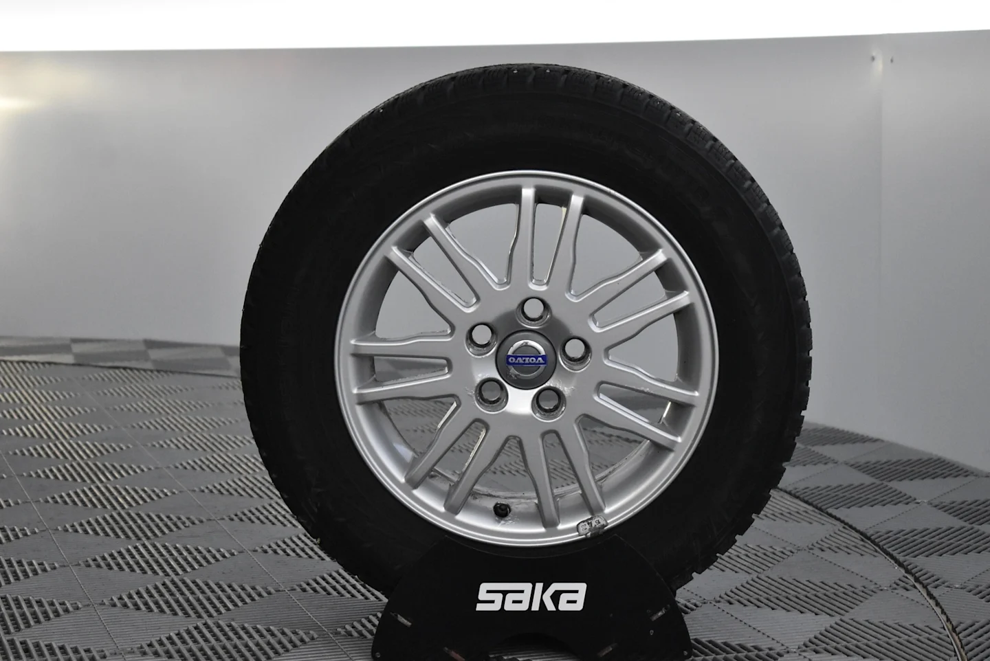 Car Image - d9xGQwJWQYDalNb4sWHY3