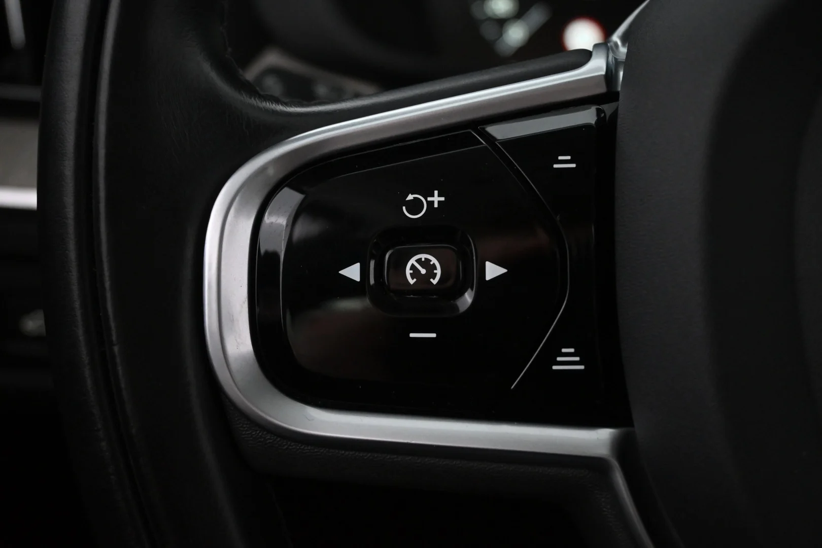 Car Image - 58VjdlnCMBxPGykfQ8peZU