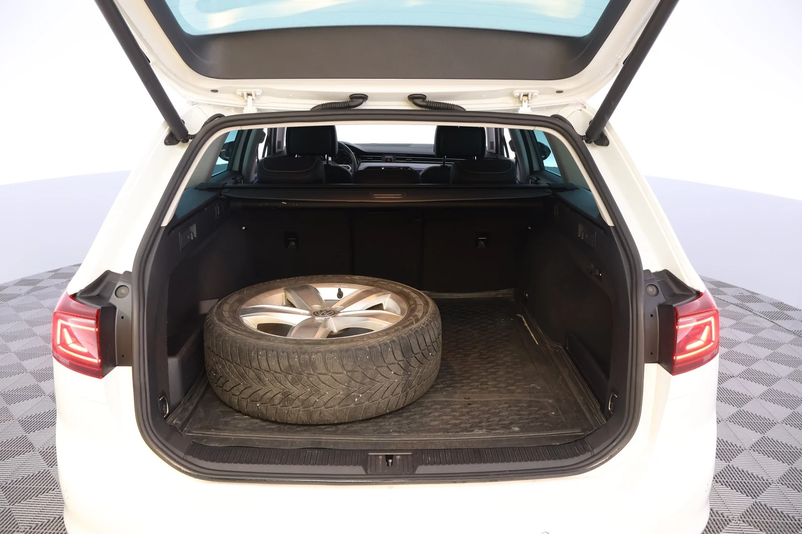 Car Image - 1B5YVdtWfkgkrblIbYCkRv