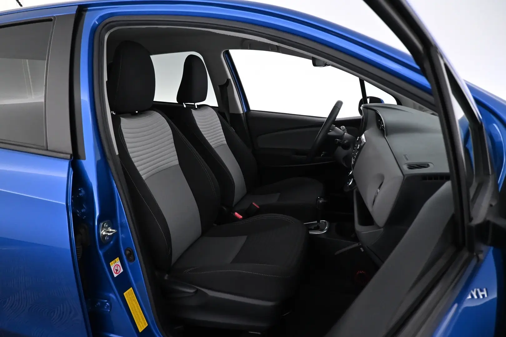 Car Image - 6iyTmQT3v4BtQt2HwEt4Wi
