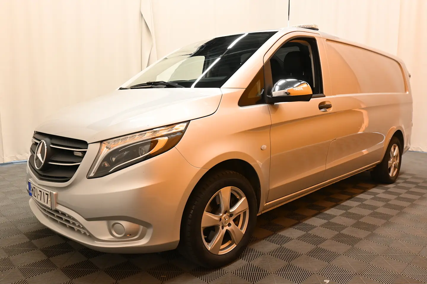 Car Image - 6e12SwmDnWu769yUGCYequ