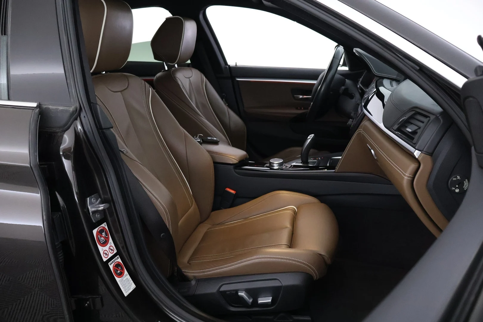 Car Image - 59qLzA8YBOyG13biONoMUB