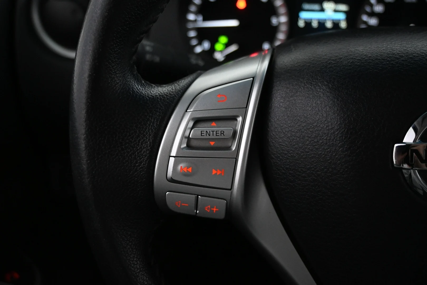 Car Image - 6PgDInTM8KHSBJ18tMQwr9