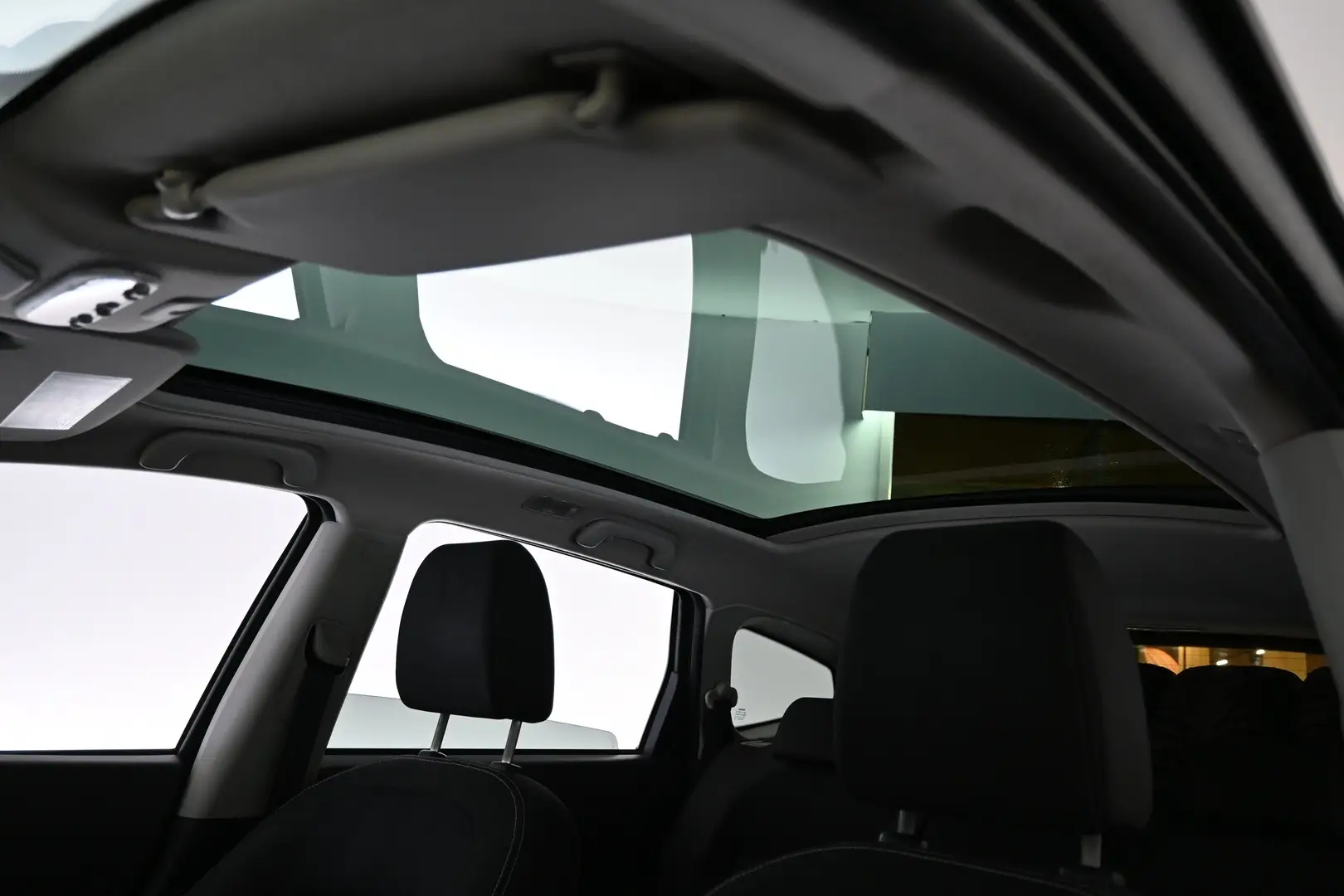 Car Image - 2thabxnbaVmriQvTYjbE8w