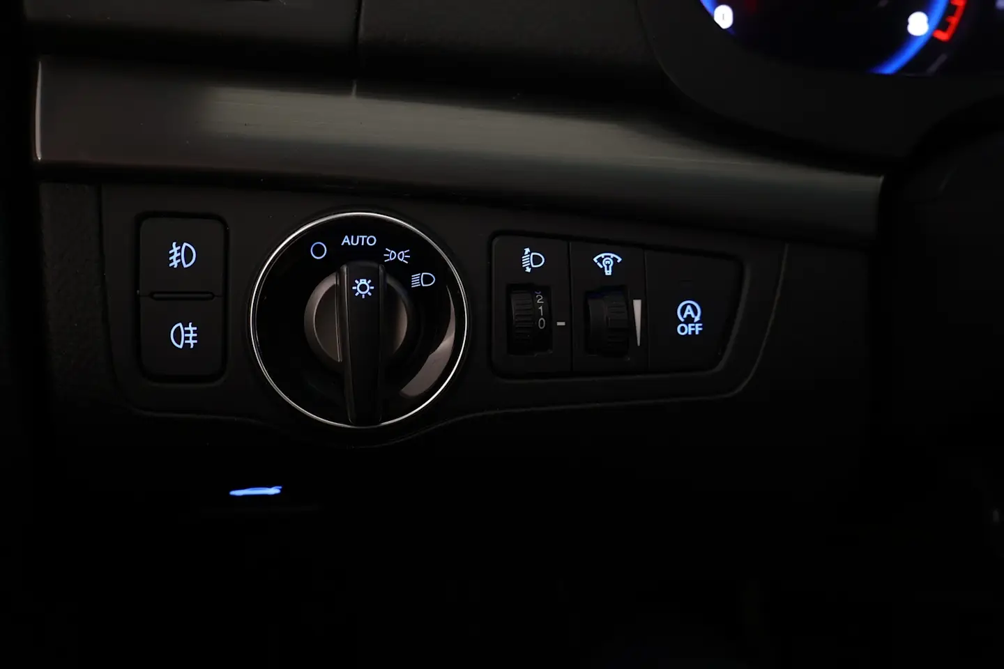 Car Image - 7dv3yMx4UUSjjtZIjoiZXR